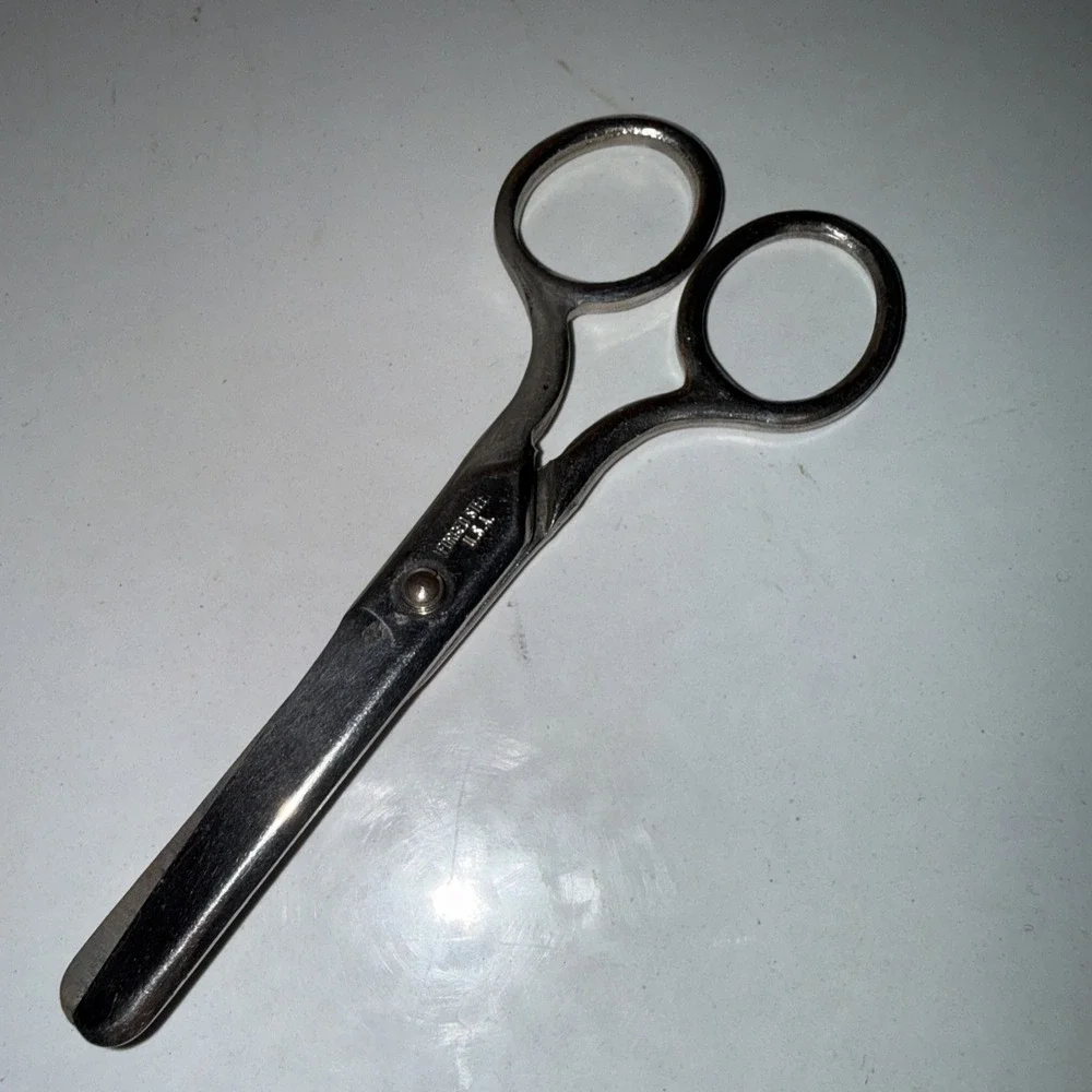 Vintage Scissors‎ Delux Kleencut Forged S USA 4